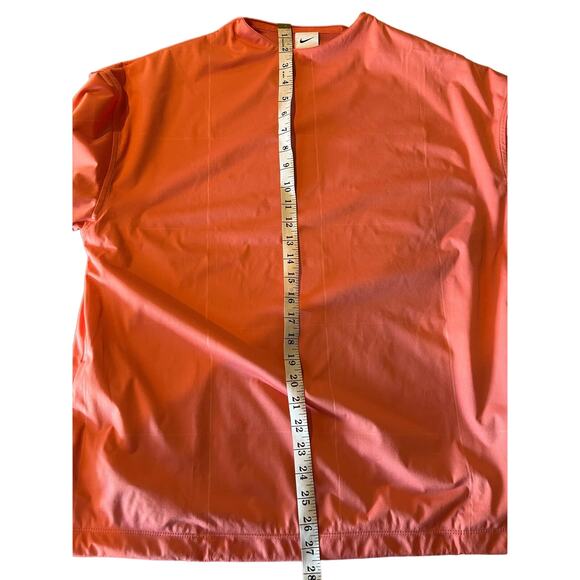 NIKE STORM-FIT WOMEN'S LONG SLEEVE GRID PULL OVER TOP Windbreaker - Picture 9 of 10